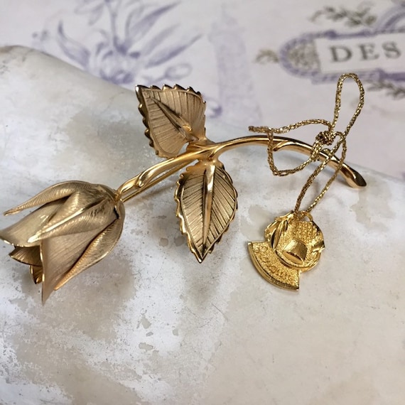 Giovanni jewelry rose pin best sale