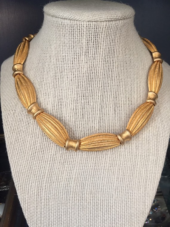 Vintage VD Van Dell Gold Tone Choker Necklace, vi… - image 1