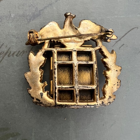 Vintage WWII Solder Photo Box Pin, Soldier Locket… - image 3