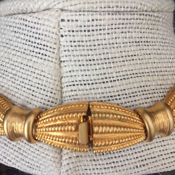 Vintage VD Van Dell Gold Tone Choker Necklace, vi… - image 7