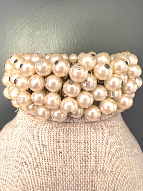 Imitation pearl deals bracelet
