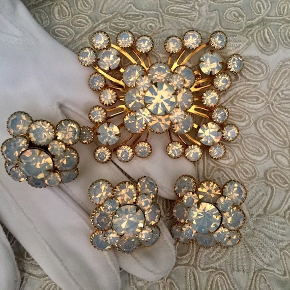 Vintage Judy Lee Goldtone Elegant Gold Floral Brooch Pearls Costume Jewelry Pin 1950s Judy Lee Signed Celluloid Rose Brooch Cream Flower  main image 4