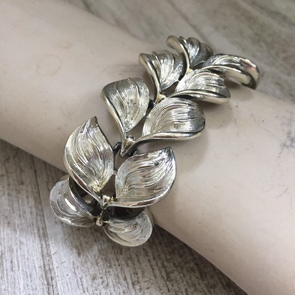 Signed CORO Pegasus Silver Chunky Leaf Bracelet, Estate Jewelry 1950s