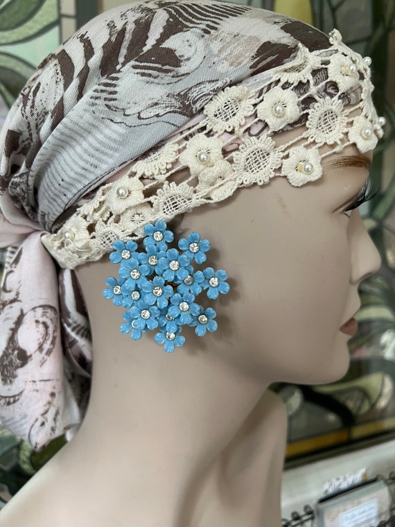 Signed Coro Vintage 50s Blue Floral Cluster Clip … - image 4