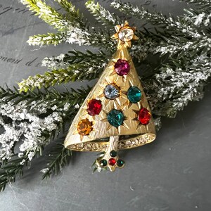 Vintage Mod Christmas Tree Pin, Multi Color, Book Piece, 1960s Holiday Brooches, Unsigned Mylu image 8
