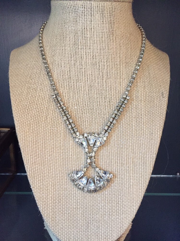 ★VINTAGE HOLLYWOOD★ Ornament Drop Necklace il_fullxfull.3589426552_bwf3.jpg