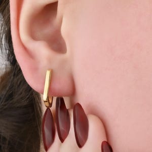 10K Solid Gold Rectangle Hoop Earrings – Minimalist Huggie Hoops for Women, Geometric Gold Earrings, Everyday Modern Jewelry Gift