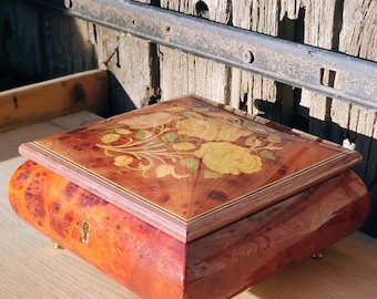 Italian Inlaid Wood Music Box – Butterfly Design, Plays Memories