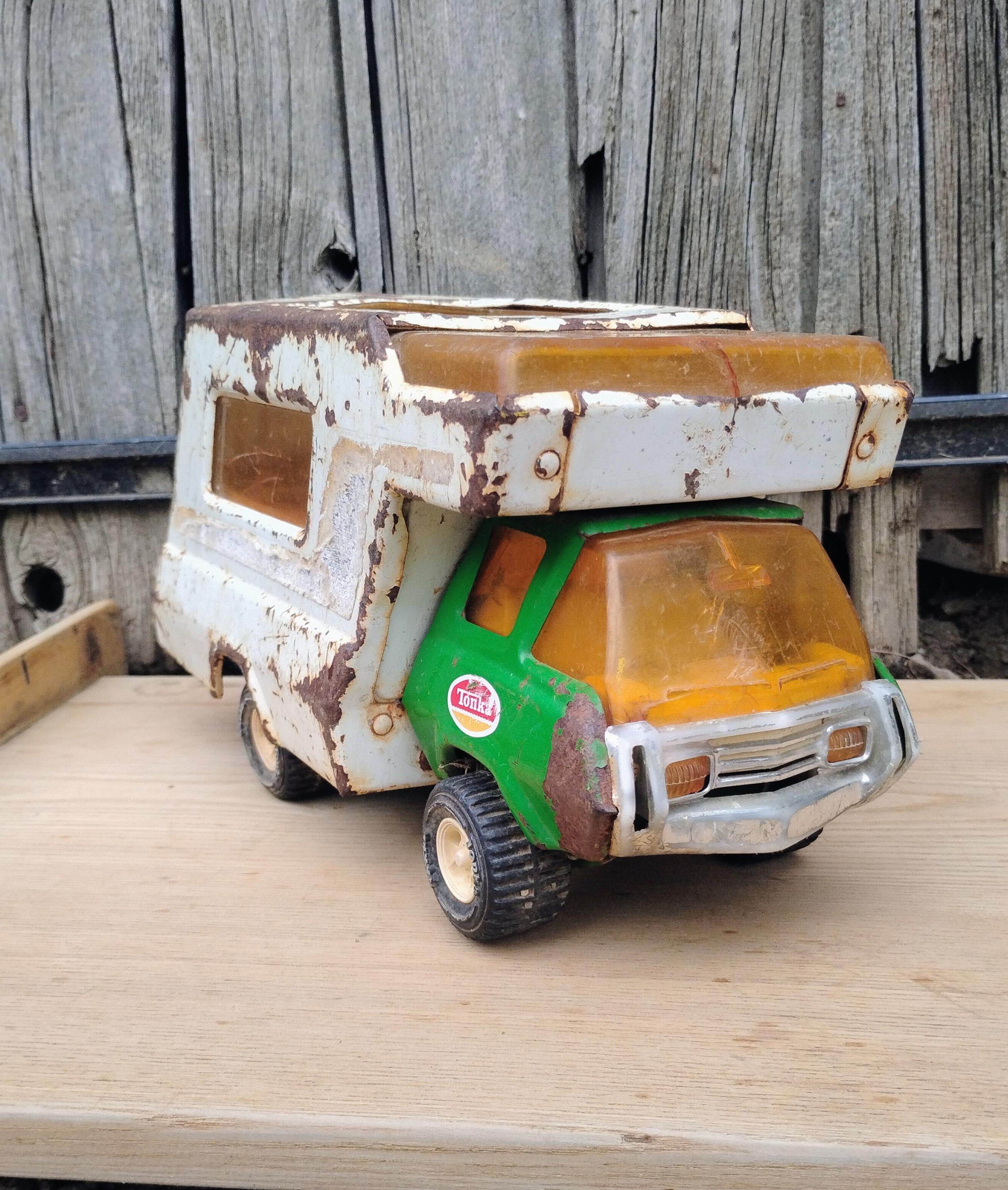 Camion De Pompier Et Bétonneuse Tonka En Tôle Métal - Vintage Années 60 - Occasion