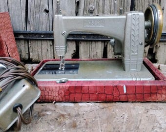 Máquina de coser en miniatura Hamilton Ross modelo 100 de la década de 1940