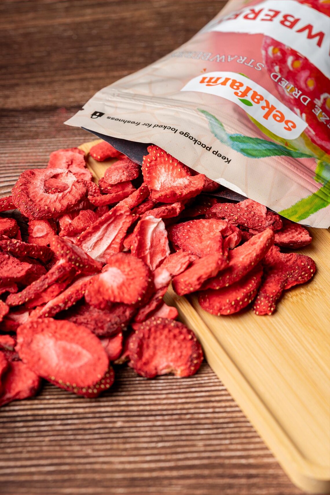Freeze Dried Strawberry Slices (20 Gram - 0.7 Oz) - Etsy