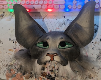 Máscara de gato atigrado gris