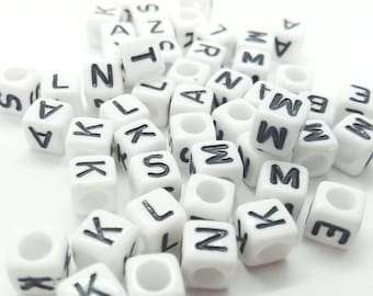 100Pcs Acrylic 5.5mm Cube 7mm Round ALPHABET BEADS DIY JEWELRY MIXED LETTER A-Z
