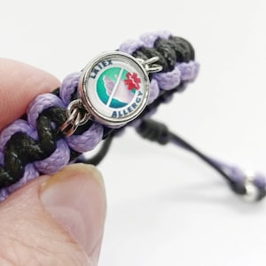 Kids Medical Alert ID Bracelet For Girls And Boys, Adjustable Cord Medic Id Jewellery, Penicillin Peanut Latex Milk Bee Allergy Alert Symbol