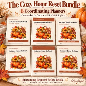 Può includere: Sei planner coordinati intitolati The Cozy Home Reset Bundle, con copertine Autumn Home Refresh che mostrano illustrazioni di cesti con zucche e girasoli. Ogni planner include spazi per nomi e numero di pagine in formato US Letter.