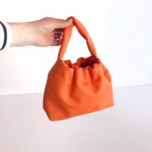 Kleine Geldbörse Crossbody, Festival Bag Kleine Geldbörse mit Griff, Orange Crossbody Purse Vegan Leder Crossbody Bag, Orange Handtasche, Orange Handtasche, Sommertasche