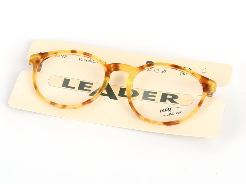 Lunettes de vue oeil de chat, montures de lunettes vintage écaille marron clair, pastel oeil de chat original des années 80 pour femme image 4