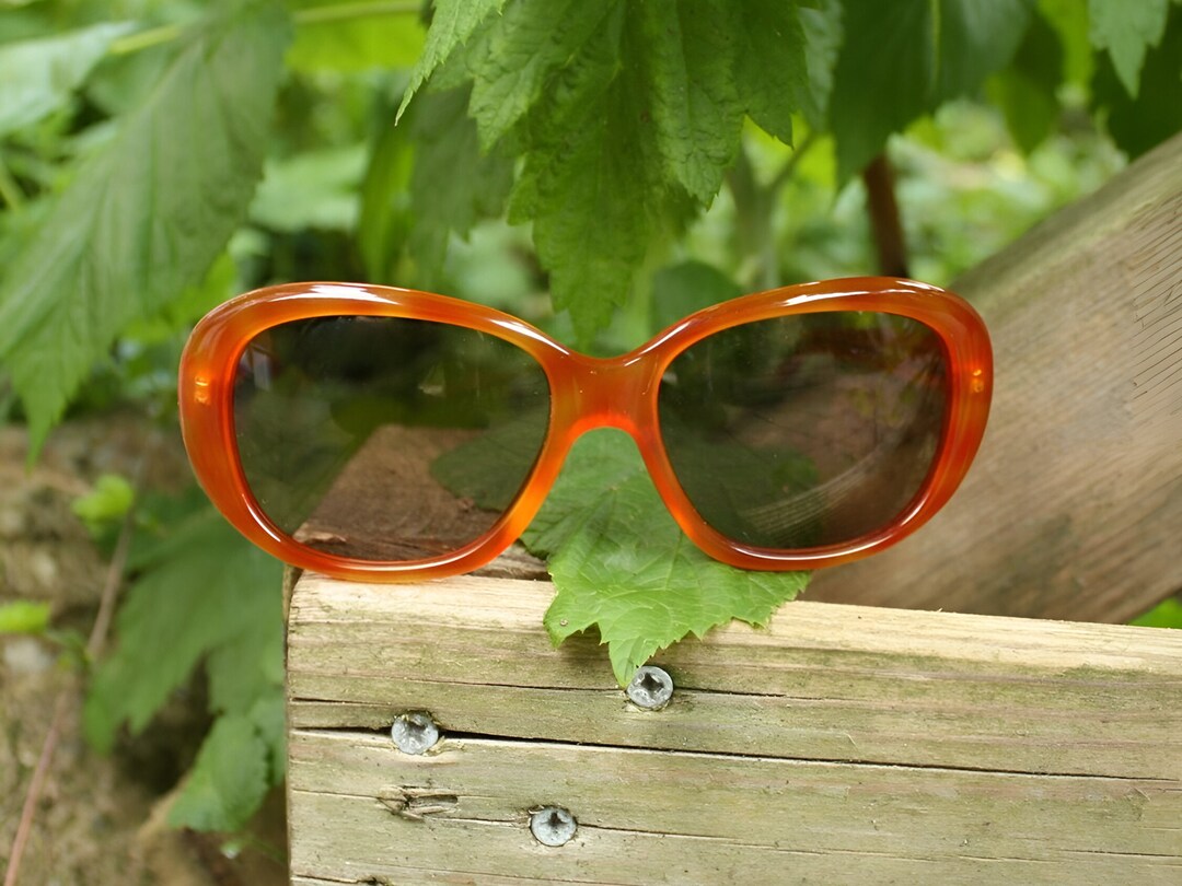 Un Ensemble De Lunettes De Soleil Silhouettes Noires De Montures Pour Lunettes Femmes Et Hommes Icones Vectorielles 484720 6779