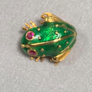 18K Gold Green Enamel Frog Brooch/Pin with Ruby Eyes