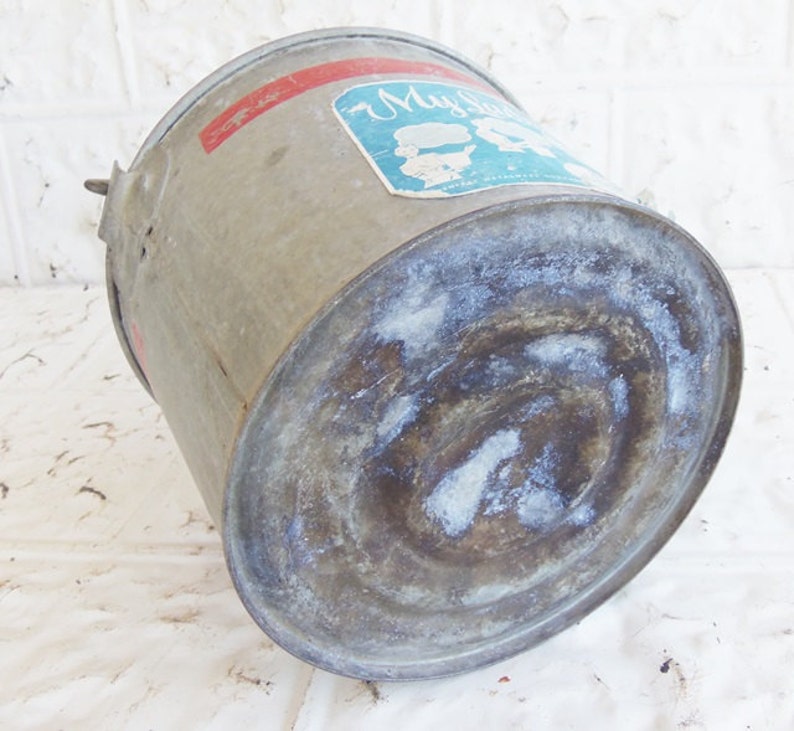 Christmas Red Stripe My Lady/'s Choice Laundry Room Decor Vintage Galvanized Pail