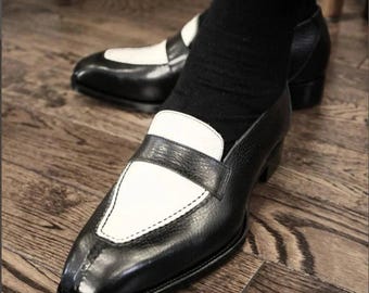 Mocasines de piel bicolor hechos a mano / Zapatos de vestir formales para hombre en blanco y negro / Zapatos sin cordones vintage Penny