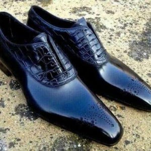 Handmade Croc-Embossed Leather Oxford Dress Shoes: Pointed Toe Brogue