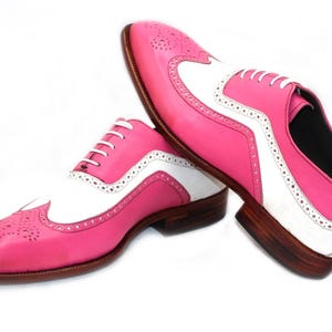 pink and white men's dress shoes Giovanni Tone Mens Wingtip Leather Oxford Dress Shoe  Pink White