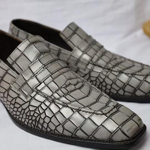 Men\'s Gray Patterned Loafers Amazon.com | Ferro Aldo Men main image 3