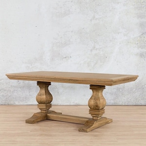 Handgjort matbord i massivt trä i lantlig stil - piedestalbas