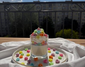 Handgjort fruktigt flingljus | Färgglatt frukostljus med sojavax | Realistiskt roligt ljus med flingringar | Unik presentidé