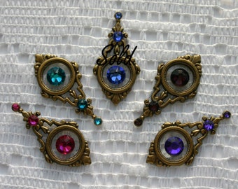 Simple Yet Stylish Swarovski Crystal Lightweight Oxidized Brass Bindis