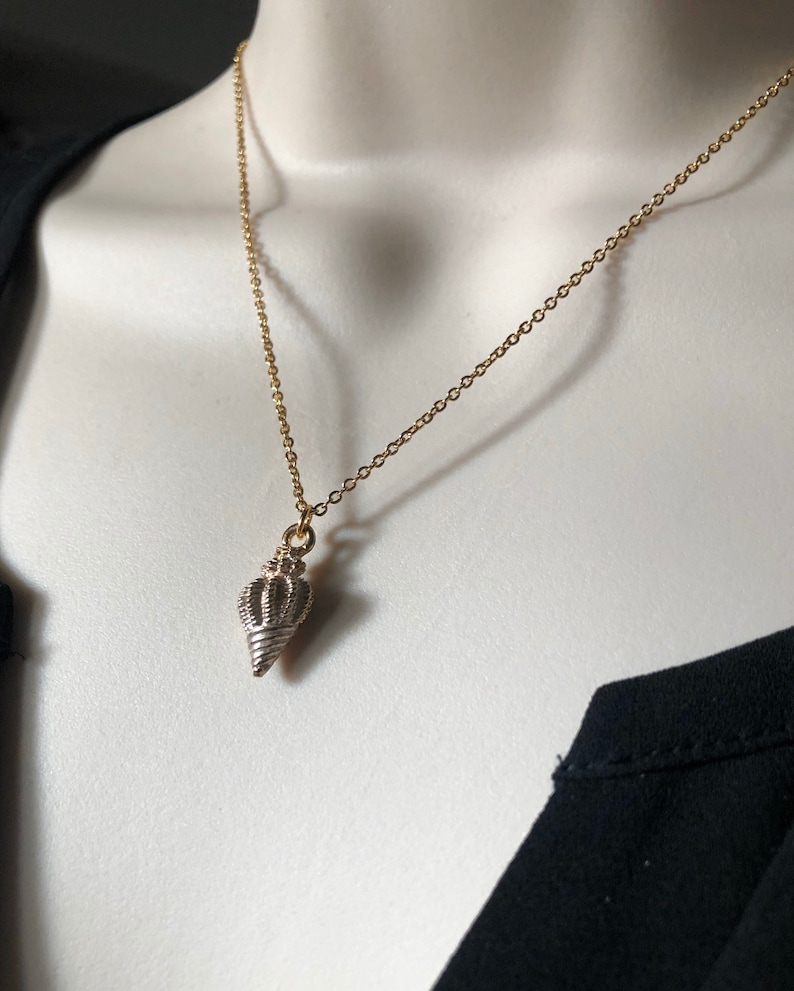 Beach Jewelry Golden Conch Shell Necklace