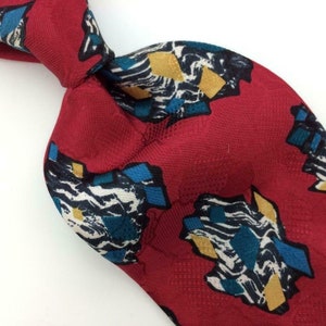 Oscar de la Renta USA Tie Red Turquoise Gold Deco Abstract Silk Necktie I17-11