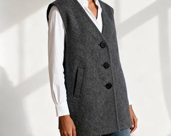 Wool Sleeveless Coat For Women, Dark Gray Winter Buttoned Vest With Pockets, Minimalist Wool Outerwear Layer