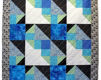 Swallow-Tailed Kite Patchwork Quilt Block Pattern