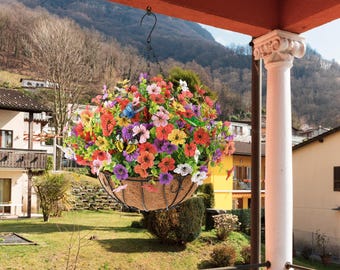 Cesta suspensa de margaridas artificiais realistas – Flores de seda resistentes a raios UV para jardim ou pátio