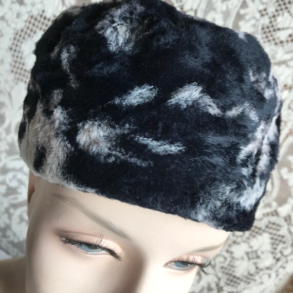 Vintage 1960s Animal Print Small Unstructured Pil… - image 7