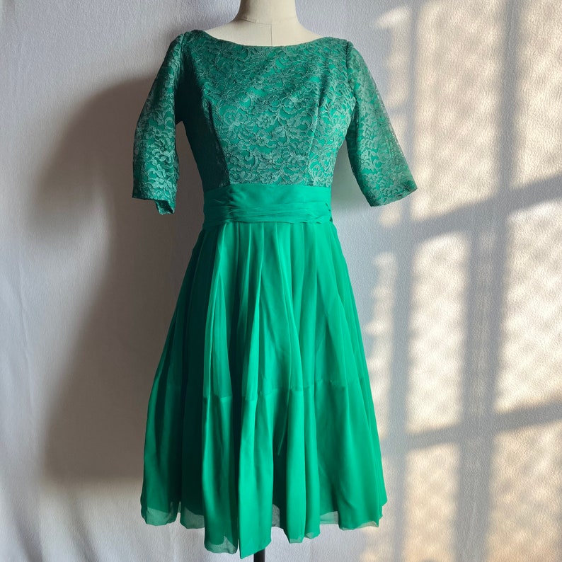 Vintage 1950s Green Lacy Chiffon Fit & Flare Party Dress 32 Bust image 1