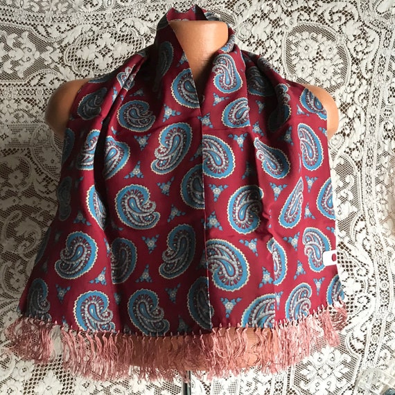 Vintage 1940s 1950s Men's Rayon Paisley Opera Scar