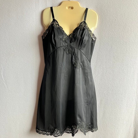 Vintage 1960s 1970s Black Nylon Lacy Slip 34 Short - image 1