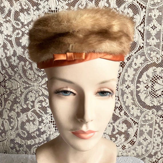 Vintage 1950s 1960s Mink & Satin Pillbox Hat - image 6