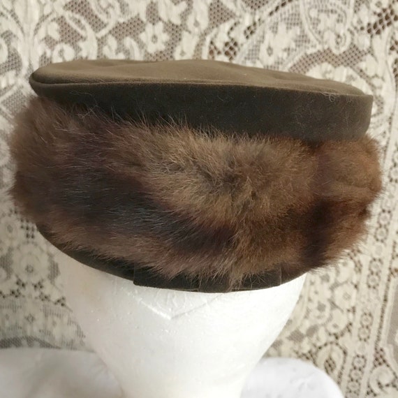 Vintage 1950s 1960s Brown Velveteen & Fur Pillbox… - image 4