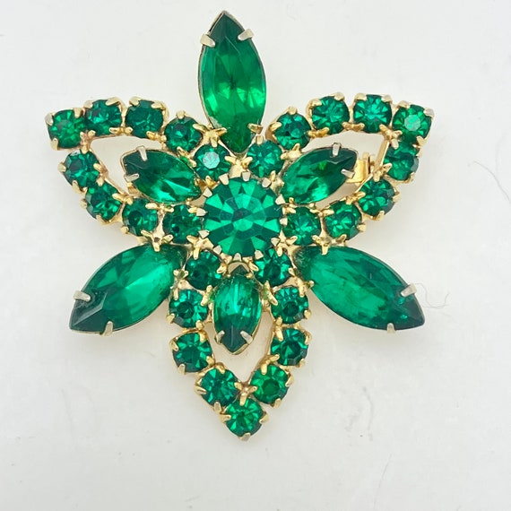 Green Rhinestone Brooch, Vivid Emerald Green Rhinestones, Leafy Floral  Frond Brooch 