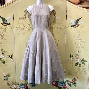 Vintage 1950s Gray Linen Sleeveless Fit & Flare Full Skirt Dress 32 Bust