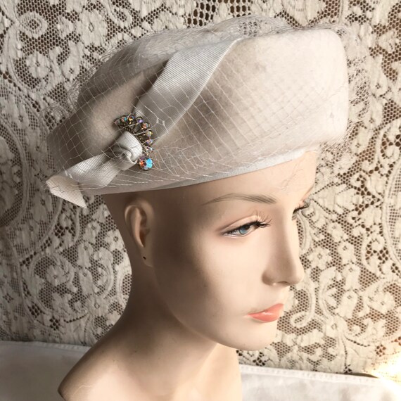 Vintage 1960s Ivory Wool Hat with Netting & Rhine… - image 2