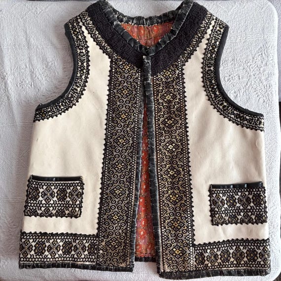 Vintage Handmade White Leather Romanian Folk Vest - image 7