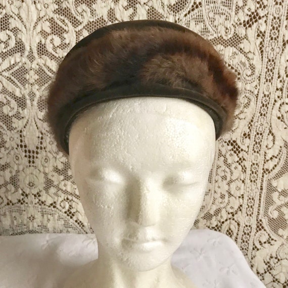 Vintage 1950s 1960s Brown Velveteen & Fur Pillbox… - image 6