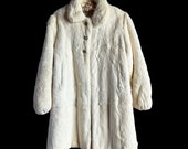 Vintage 1970s Dittrich Fur White Sheared Rabbit Coat Small