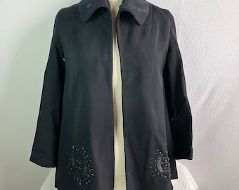 Chaqueta antigua de lana hasta la cadera bordada y con cuentas 1910s - 1920s