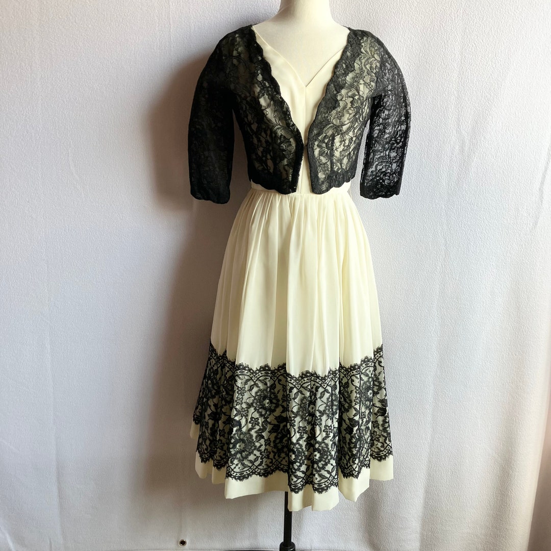 Late 1950’s floral 3-piece dress set abstract MCM print, fit & flare shape matching jacket and belt